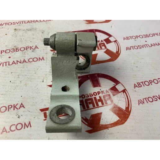 Петля двери передней левой Fiat Doblo 2006- 46837954